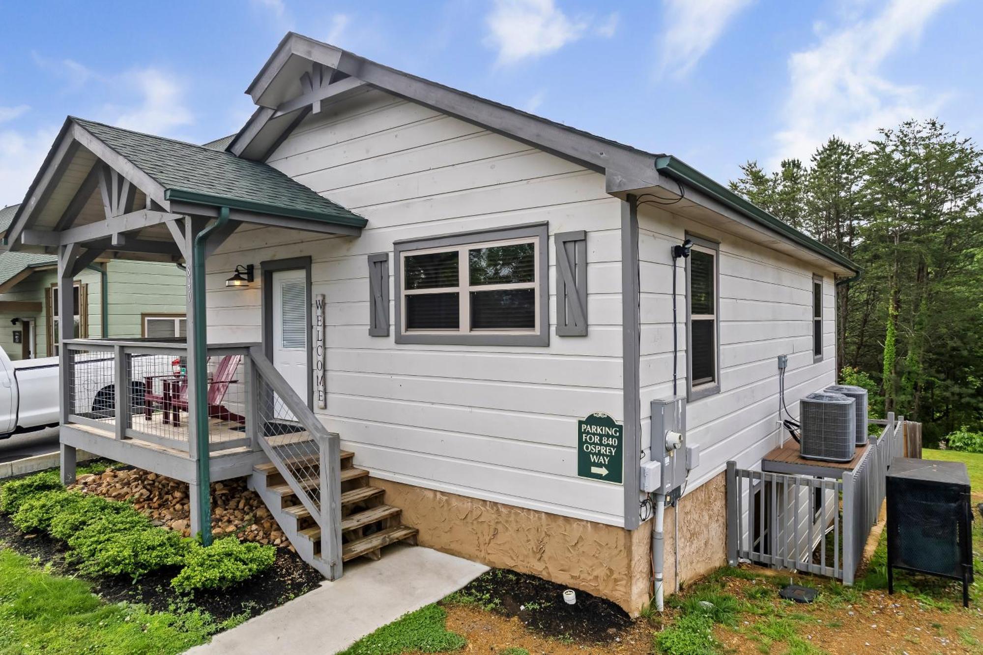 Luxury 3-Br Cabin Minutes From Parkway With Game Room And Hot Tub Pigeon Forge Exterior foto